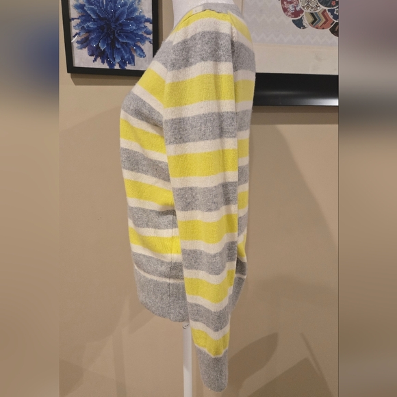 Banana Republic Yellow Gray White Wool Blend Stripe Crewneck Lightweight Sweater - Picture 4 of 7